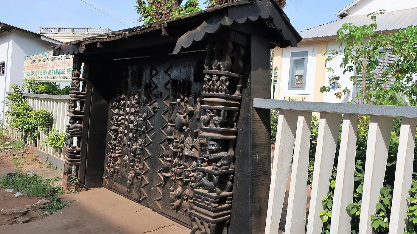 Vister le Benin - Musée Ethnographique Alexandre Sènou Adandé - Express Tourisme