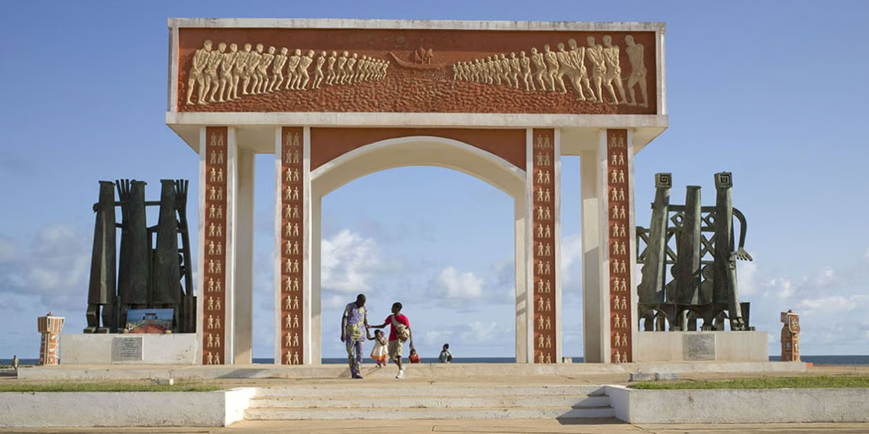 Vister le Benin - La Porte de Non-Retour : Pourquoi ? - Express Tourisme